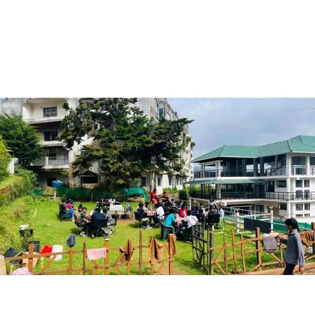 Отель Ooty Vpr Residency Экстерьер фото