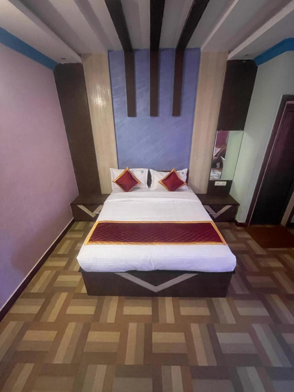 Отель Ooty Vpr Residency Экстерьер фото