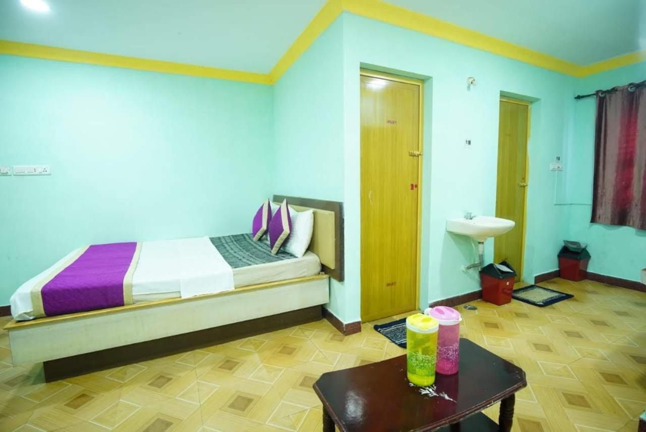 Отель Ooty Vpr Residency Экстерьер фото