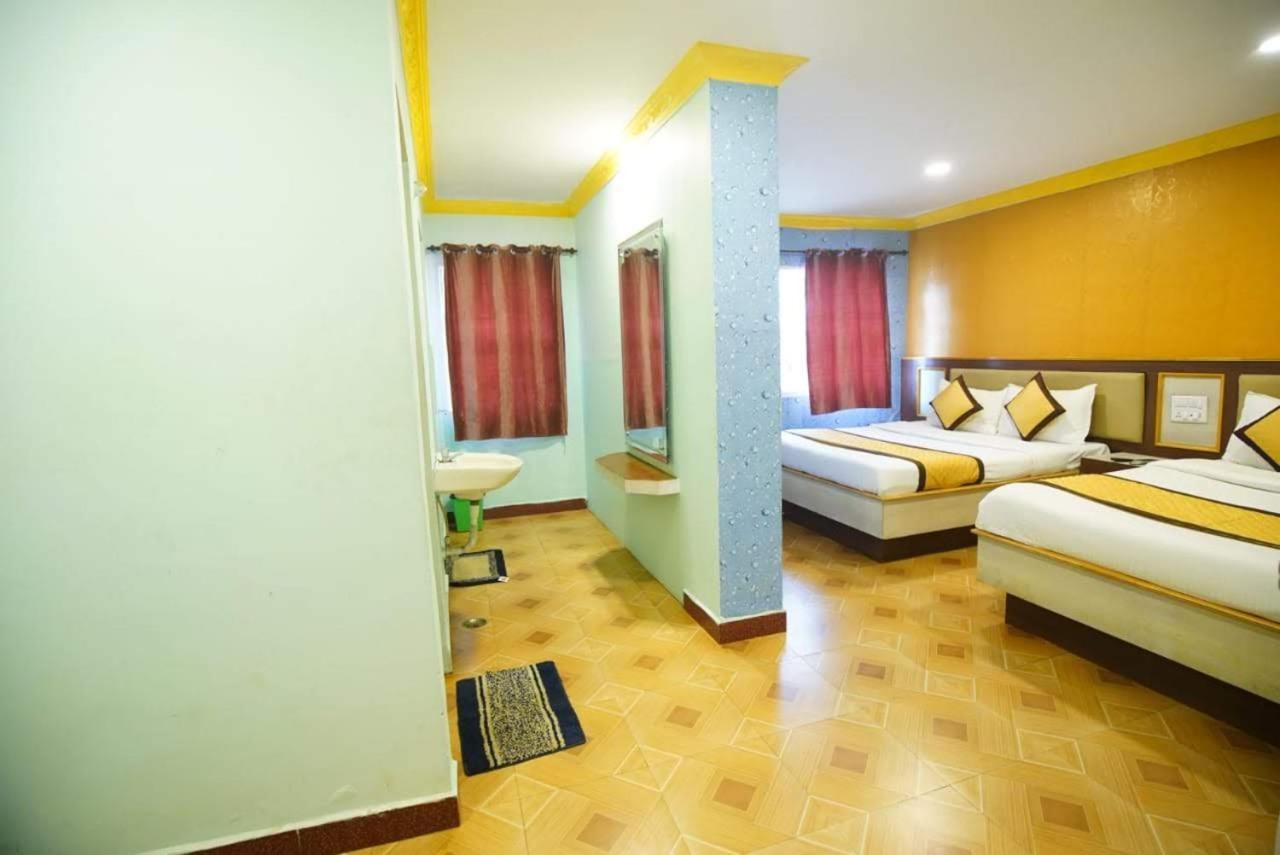 Отель Ooty Vpr Residency Экстерьер фото
